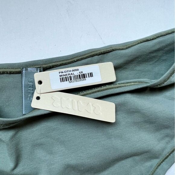SKIMS Panties Thong Bundle 4X NWT - Picture 5 of 5